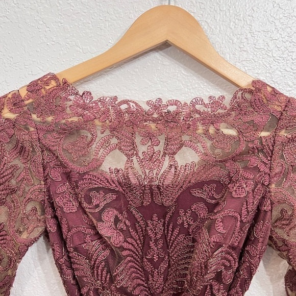 Tadashi Shoji Darby Dress in size 2 - Picture 8 of 15